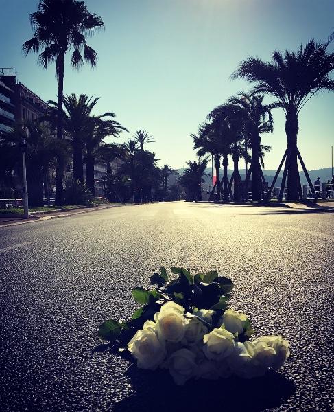 Les fleuristes du département présent pour rendre hommage aux victimes du 14 Juillet à Nice
