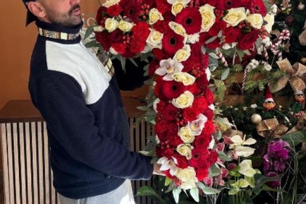 Croix fleurie (composition de deuil)