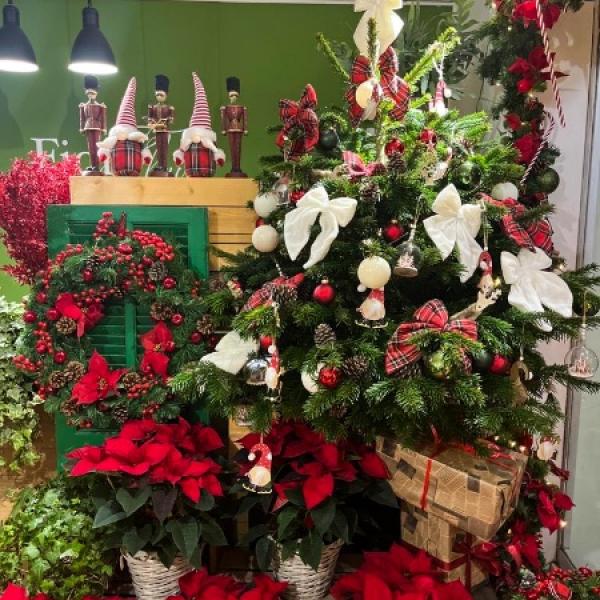 Célébrez les fêtes de fin d'année avec votre artisan fleuriste Fior Fleurs